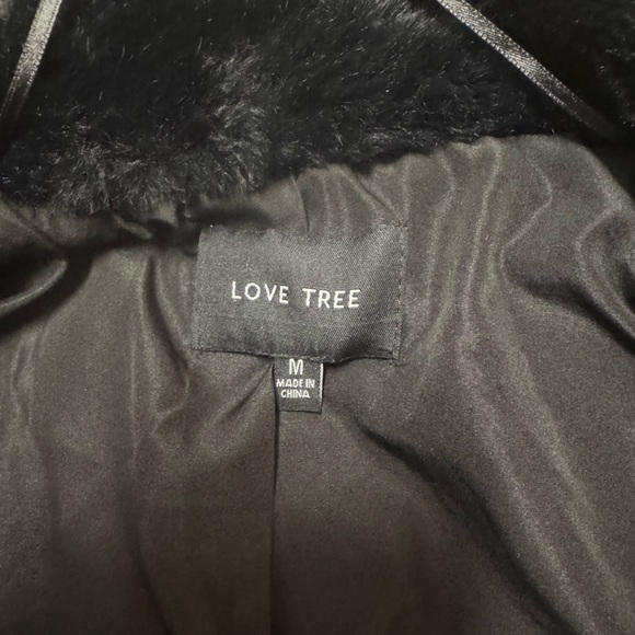 Black Faux Fur crop Jacket - Picture 3 of 5